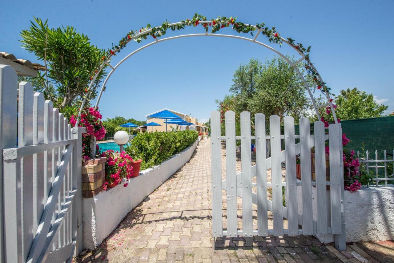 Hotel apartamentowy Eleni Holidays With Swimming Pool, Sidari Corfu Sidari (Corfu)