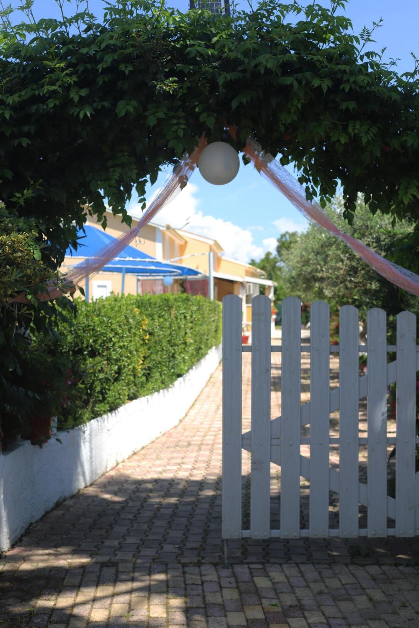 Eleni Holidays With Swimming Pool, Sidari Corfu Hotel apartamentowy 3*