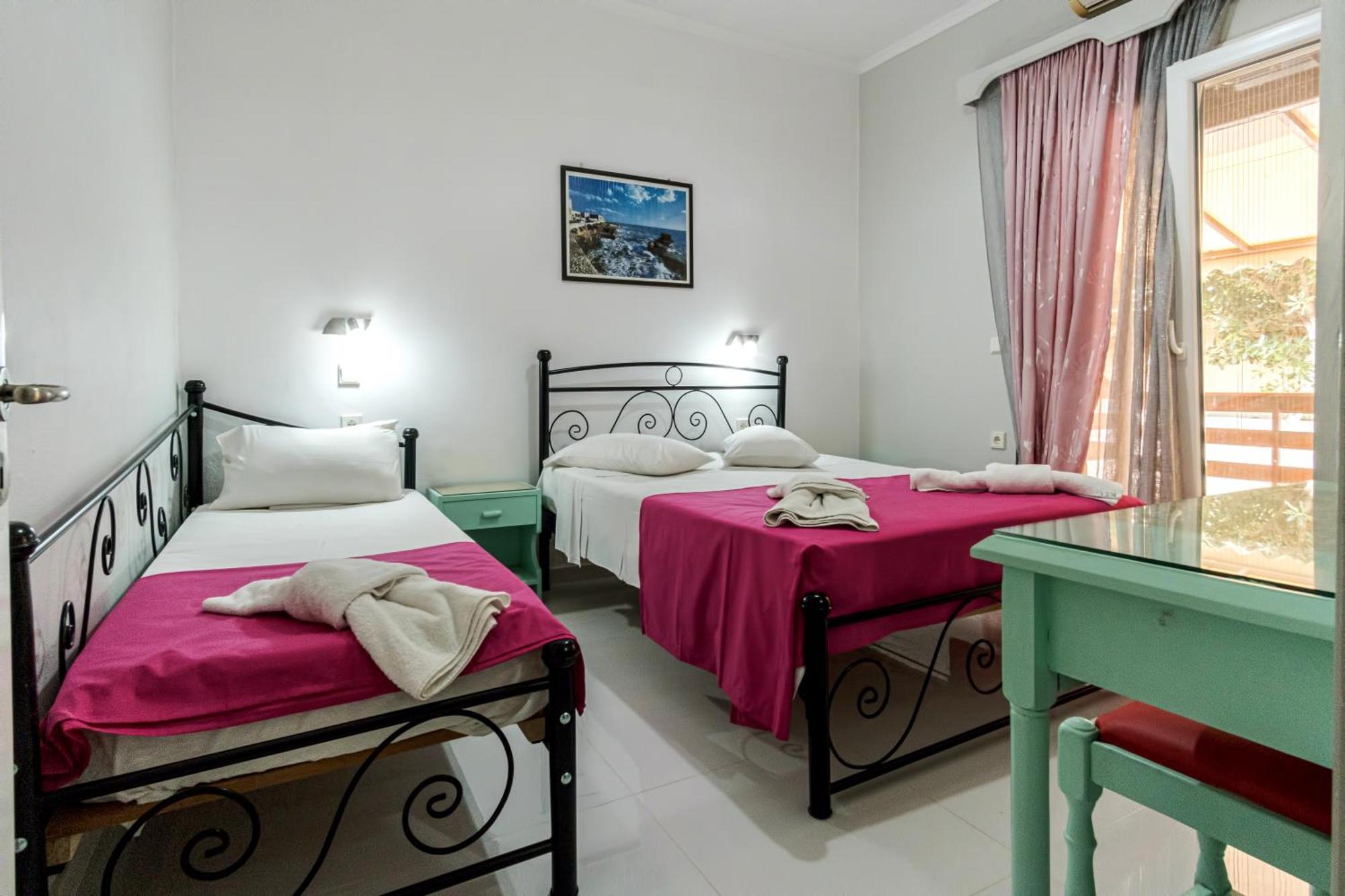 Eleni Holidays With Swimming Pool, Sidari Corfu Hotel apartamentowy